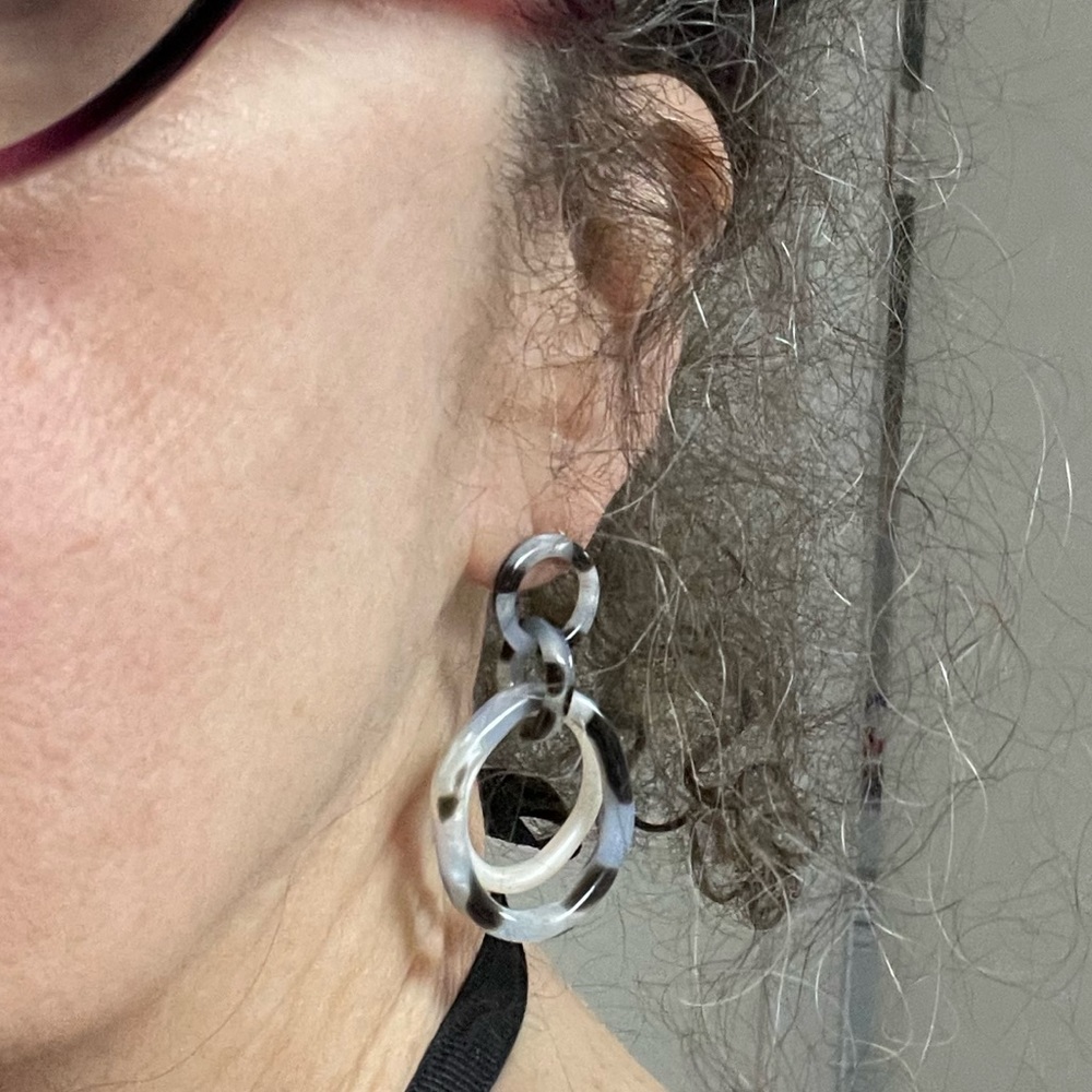 Lele Sadoughi Small Twig Banded Blue Opal White Marble Acetate Dangle Hoops EUC - Picture 8 of 9